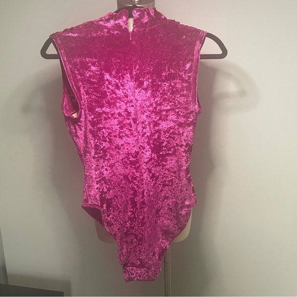 Victoria’s Secret gold label high neck burnout velvet bodysuit size M - Picture 2 of 9